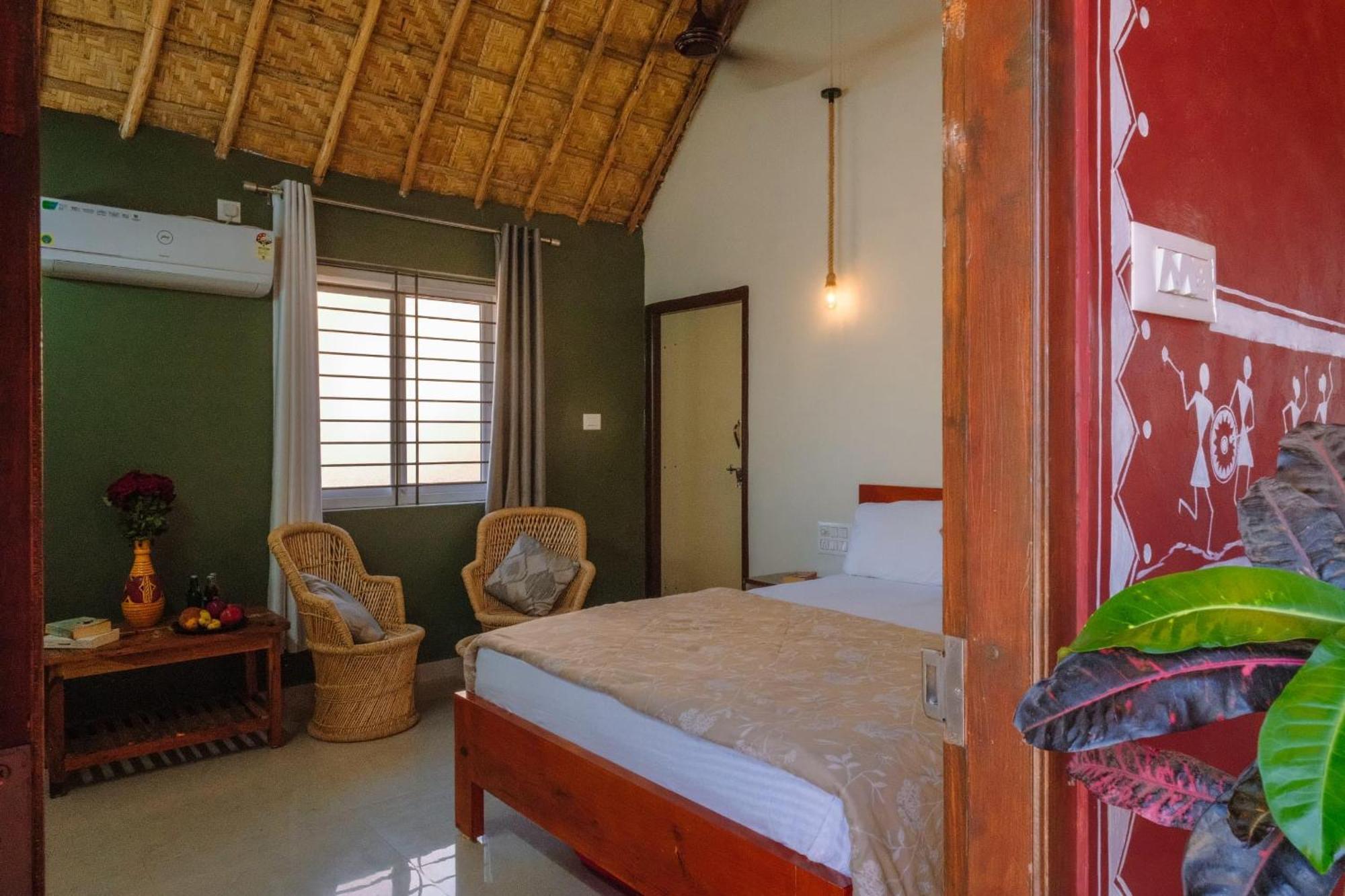 The Hideout Cottage And Restaurant Hampi Extérieur photo