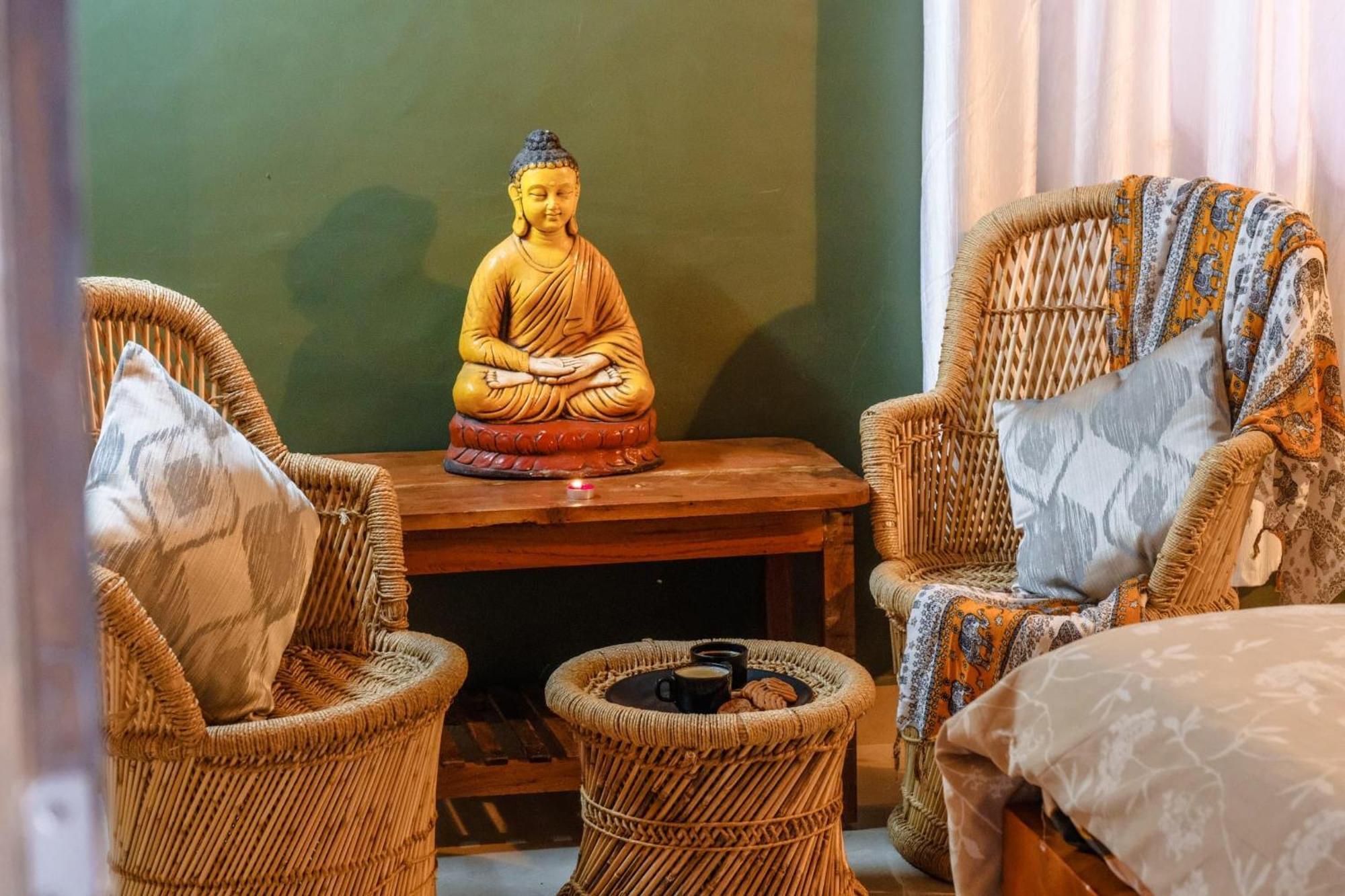 The Hideout Cottage And Restaurant Hampi Extérieur photo