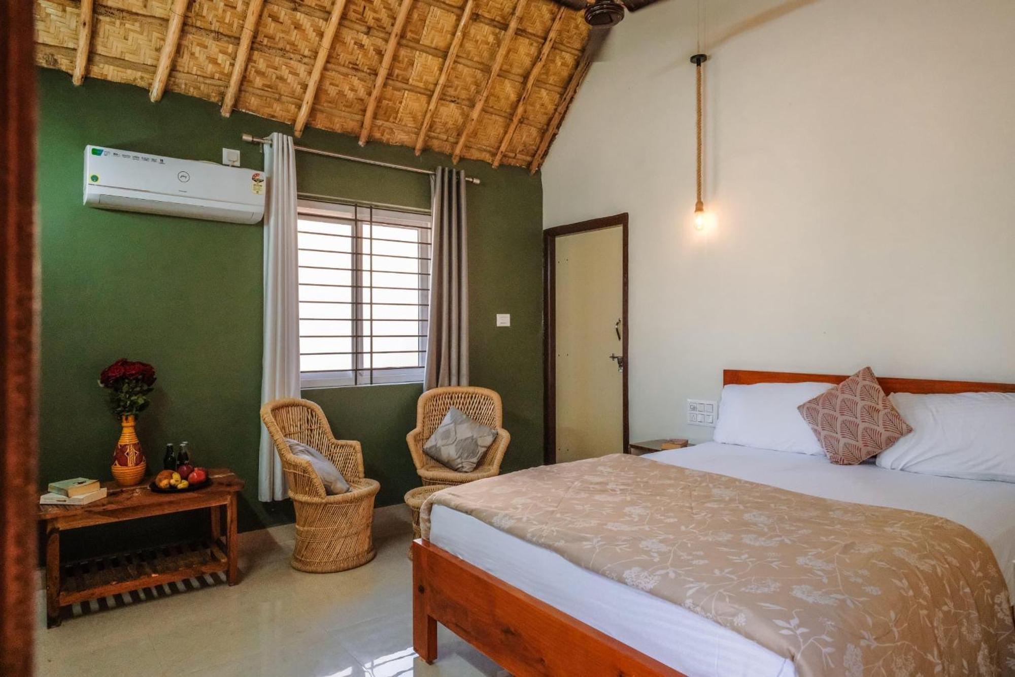 The Hideout Cottage And Restaurant Hampi Extérieur photo