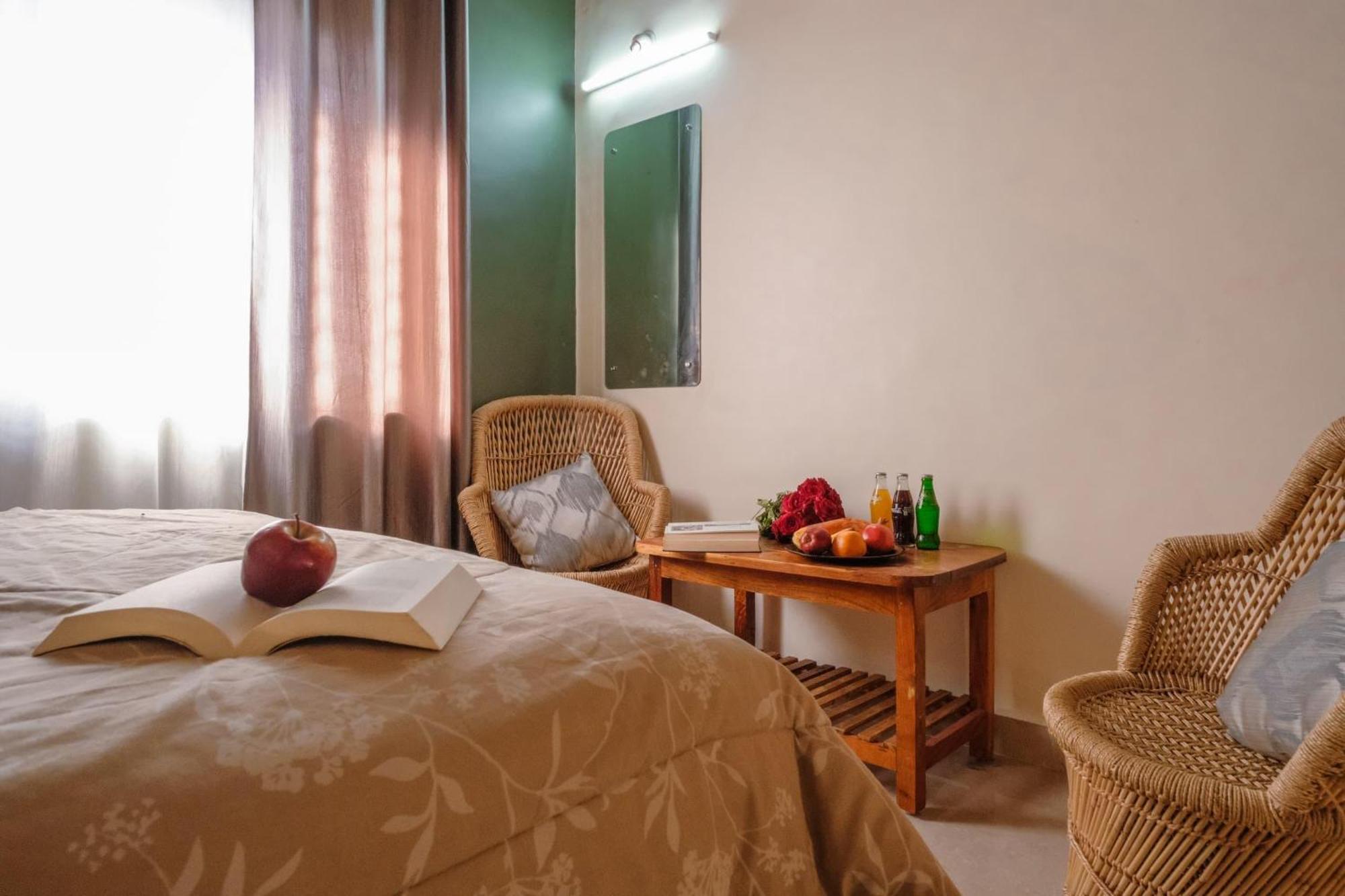 The Hideout Cottage And Restaurant Hampi Extérieur photo