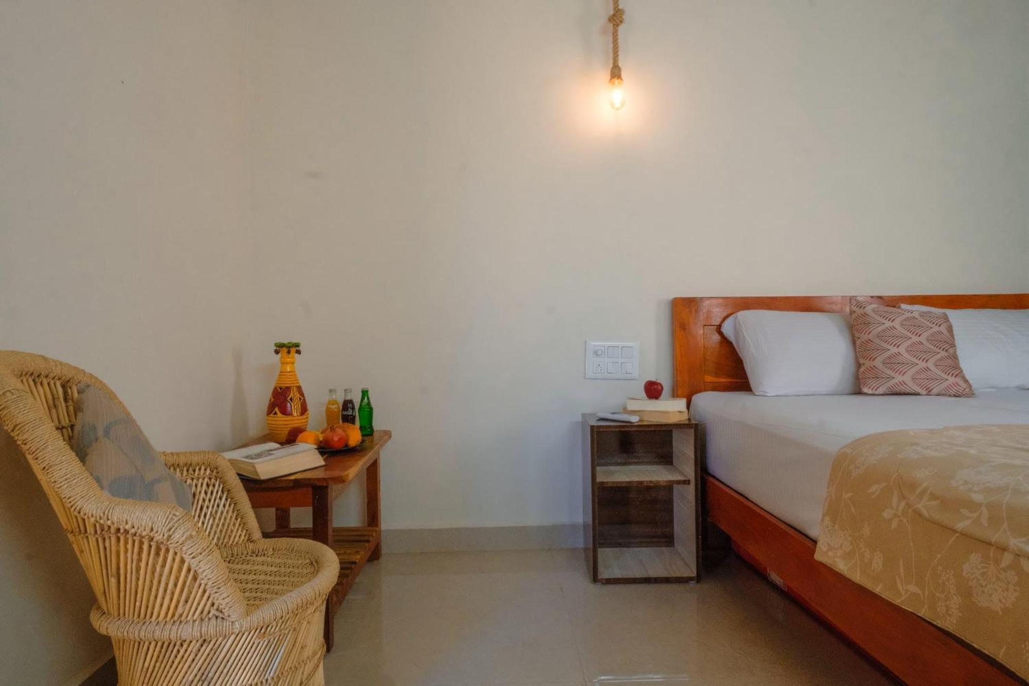 The Hideout Cottage And Restaurant Hampi Extérieur photo